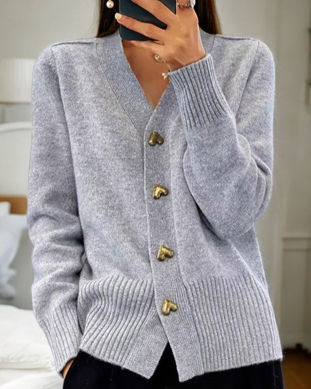 Adele - Elegant Cardigan med Hjerteknapper